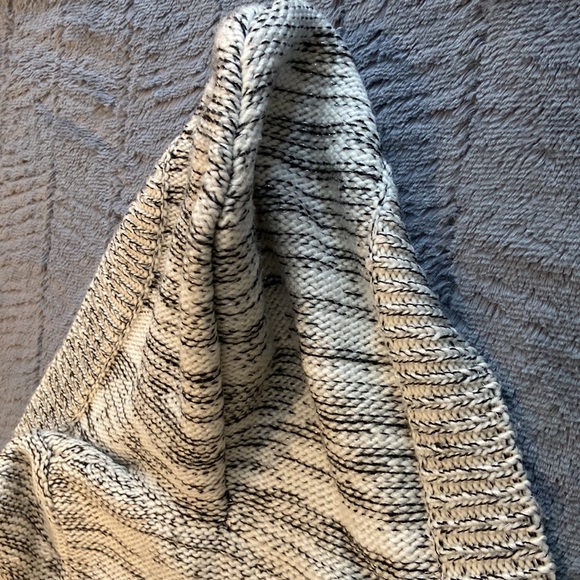 FOXY jeans hooded knit open cardigan with little silver threads - Picture 14 of 15